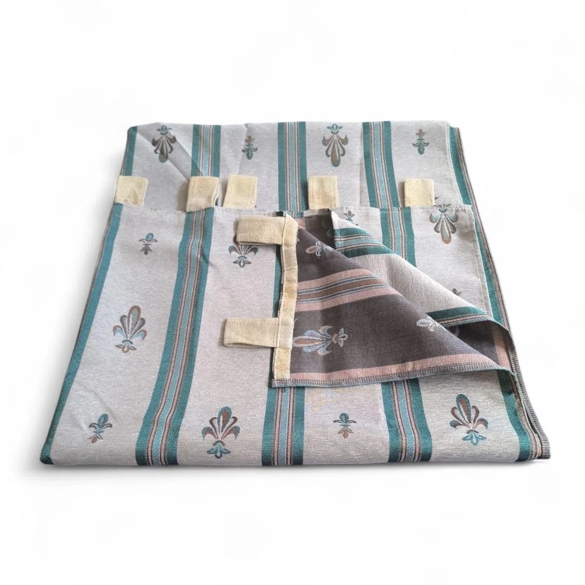Mercatienda Cortina de Calle alpujarreña 140x260 cm con Trabillas – Tejido Jacquard Flor de LYS a Rayas Verde– Estilo rústico Tradicional – Hecha en España