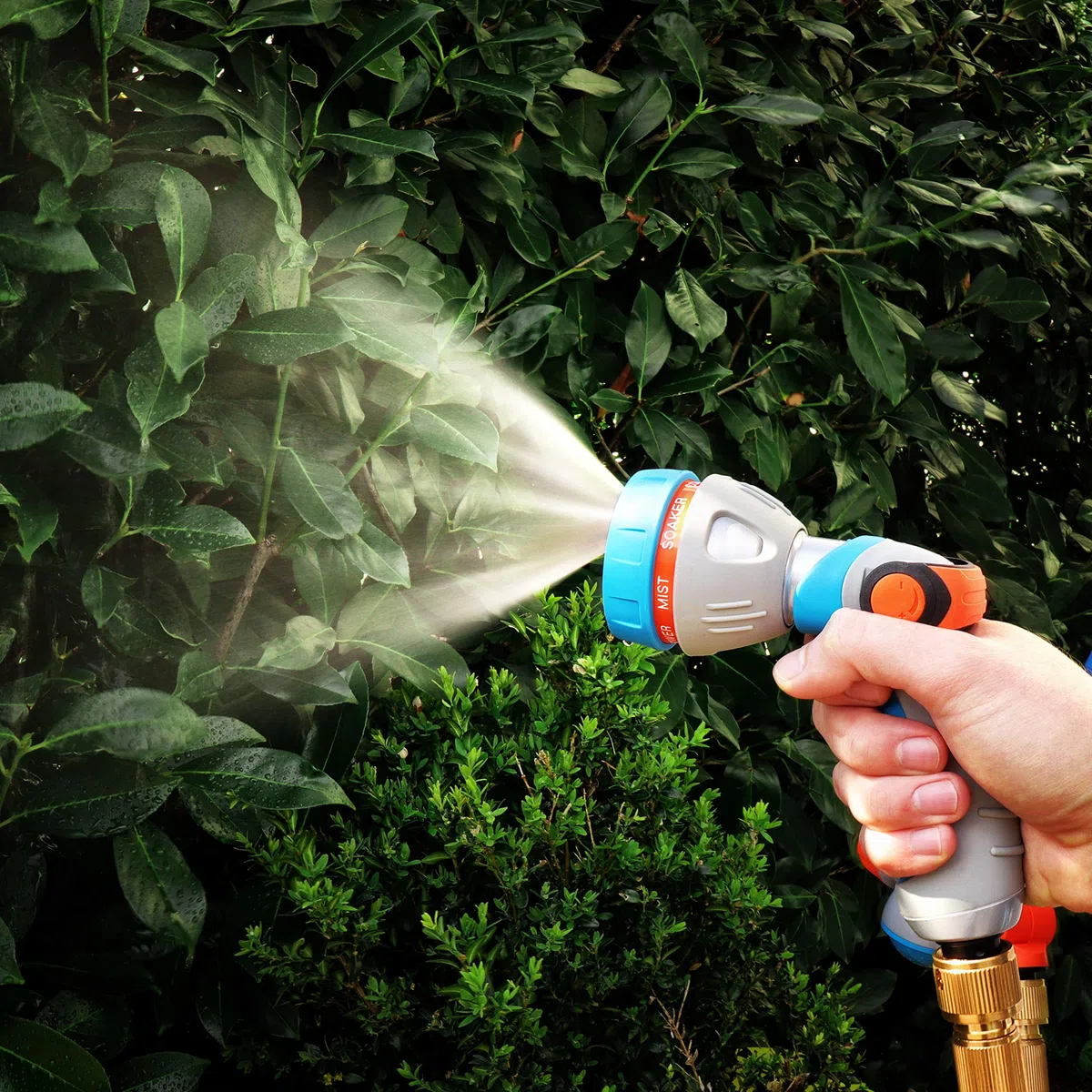 GRÜNTEK Pistola de Riego en Métal para Manguera de Jardín - Pulverizadora con 7 Spray Lígera y Resistente - Se controla de una mano - Water-Stop integrado