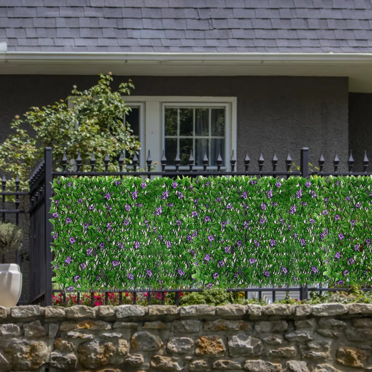 Seto Artificial Ocultacion Jardin,Pantalla De Parrilla De Hojas De Hiedra con Hojas Y Flores, Seto Artificial De 200 X 40 Cm, Ajustable para Paredes, Patio, Decoración De Fondo De Pared