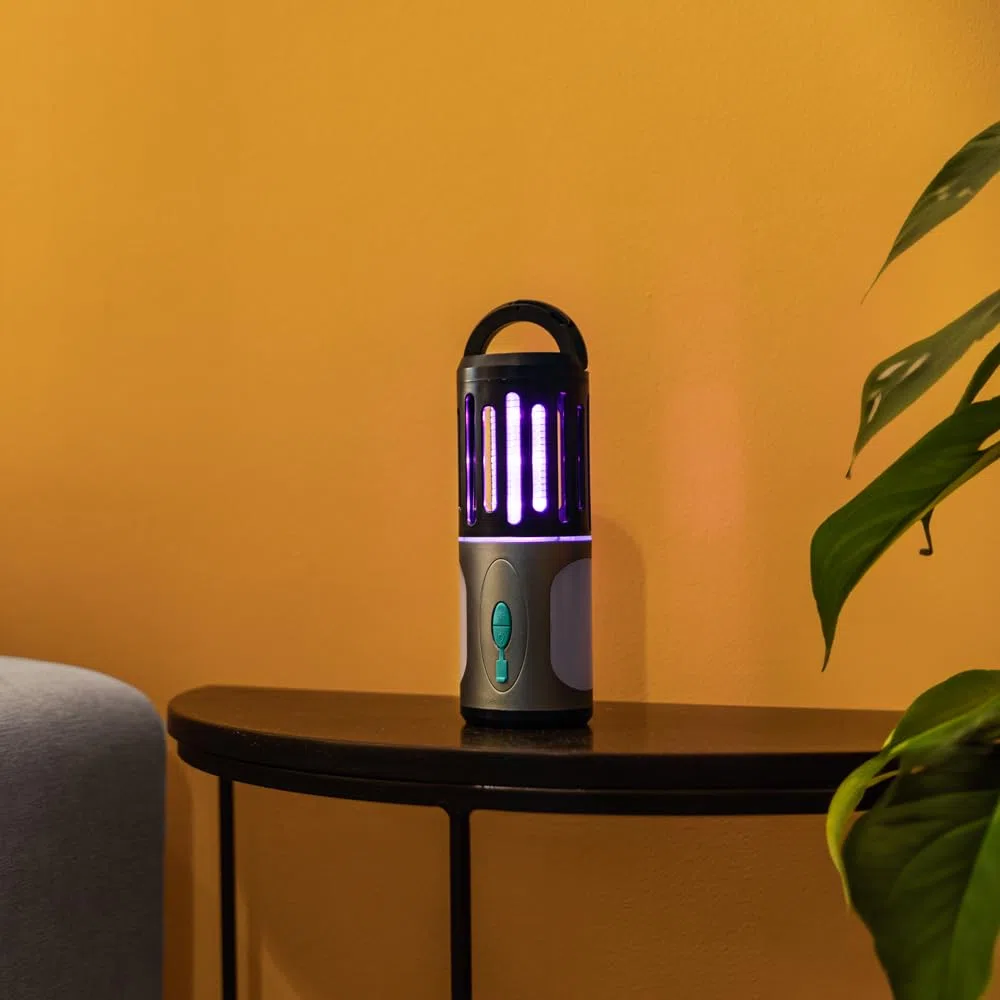 Cecotec Mosquito Killer ByeFly 3000 Go. Lámpara y Linterna, Diseño 3 en 1, Portátil, Batería de 1800 mAh, Gran autonomía, Protección IPX4, Sistema de suspensión