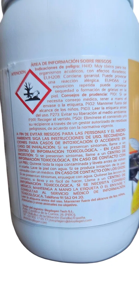 CIPERMETRINA 9,3% Insecticida-Acaricida Concentrado | Mosquitos, Moscas, Pulgas, Cucarachas, Ácaros, Garrapatas | 250ml, Dosis: 10ml/L | CYP 10 PLUS - Pulverización, Nebulización o Termonebulización