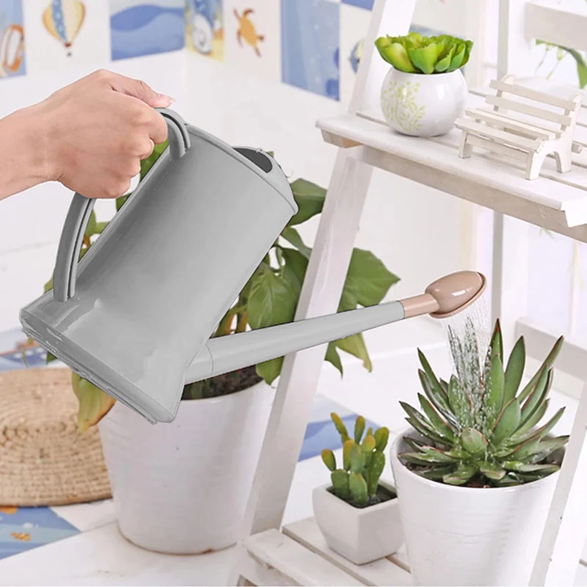 Regadera de 2 litros de Largo Pico de plástico aspersor Desmontable Planta regadera Spray de Agua Ligera Botella de riego para Interior al Aire Libre Jardín Casa Flor Bonsai Planta