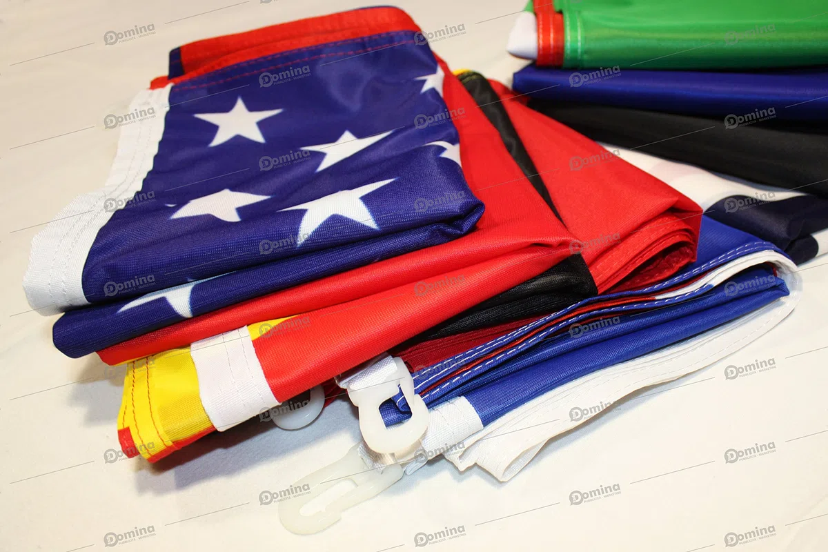 Bandera España 225x150 cm en Tela náutico 115g/m², Bandera española 225x150 Lavable,Bandera de Espana 225x150 con cordón,Doble Costura perimetral y Cinta de Refuerzo
