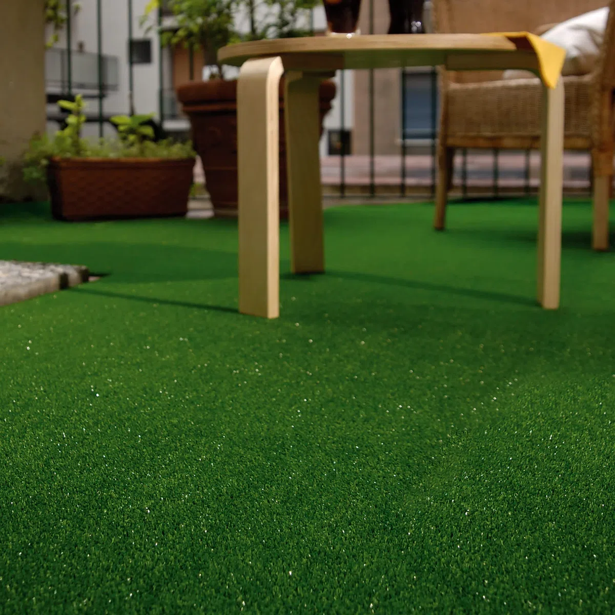 TENAX Standard Green 1,00x4 m Césped Sintético, Estera con fibras de 7 mm, Alfombra Verde para Pavimentos Exteriores e Interiores, Balcones, Decoración de Entradas y Pasillos